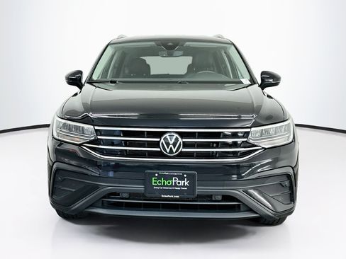 Used 2022 Volkswagen Tiguan SE AWD/4WD image 2
