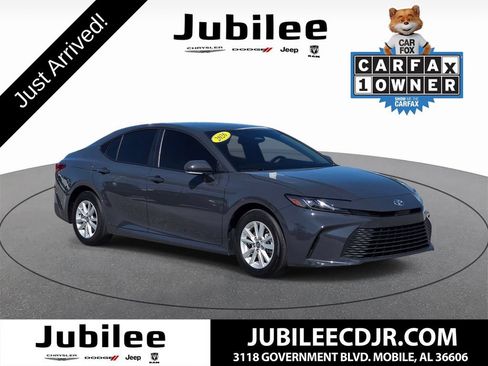 Used 2026 Toyota Camry LE FWD image 1