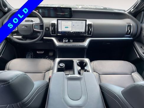 New 2026 Ford Expedition Platinum w/ Stealth Performance Package AWD/4WD image 10