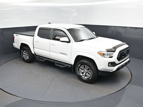 Used 2022 Toyota Tacoma SR w/ SR Convenience Package RWD image 37