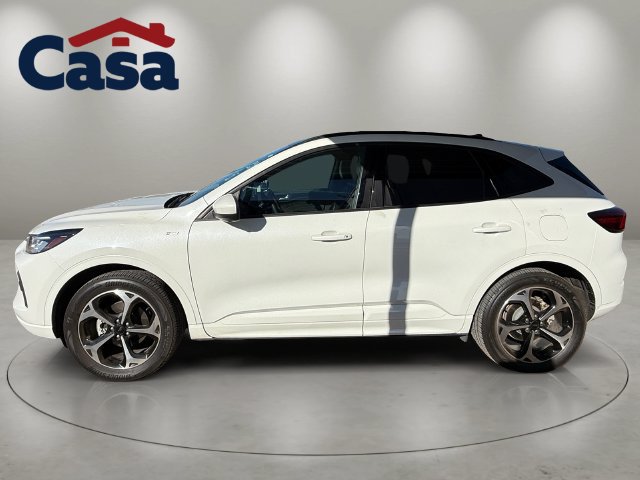 Used 2023 Ford Escape ST-Line Select w/ Tech Pack #2 AWD/4WD image 3