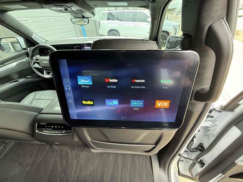 Used 2026 Cadillac Escalade V w/ LPO, ONYX Package AWD/4WD image 93