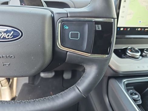 Used 2025 Ford Expedition Max Active RWD image 14