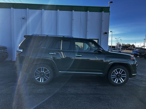 Used 2022 Toyota 4Runner Limited image 6