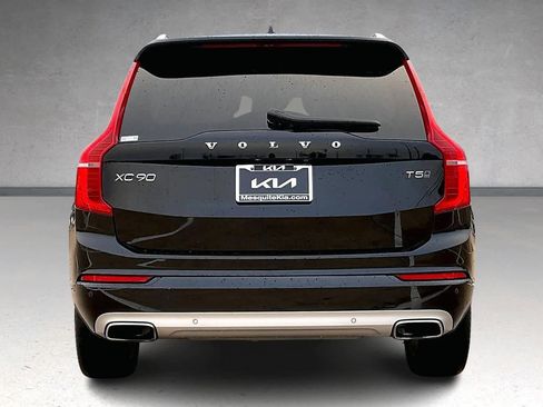 Used 2021 Volvo XC90 T5 Momentum image 5