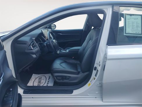 Used 2024 Toyota Camry XSE image 9