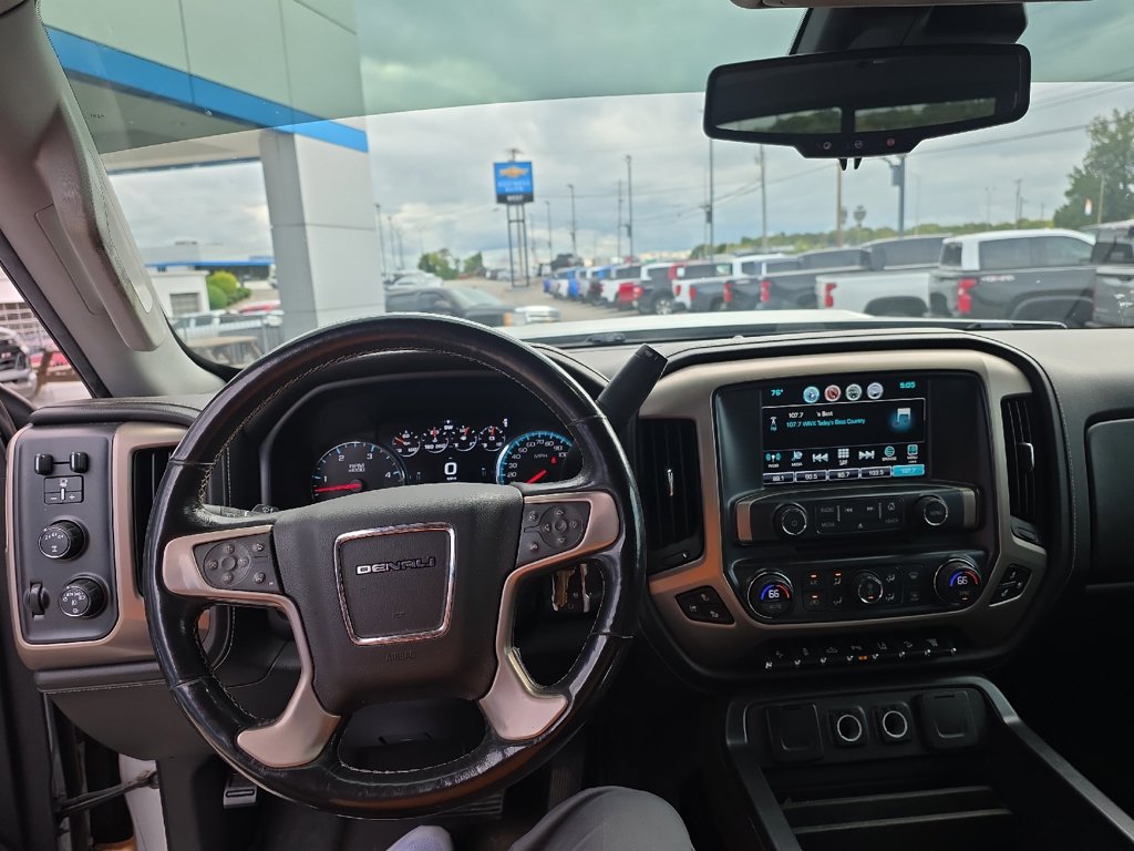 Used 2017 GMC Sierra 2500 Denali w/ Duramax Plus Package AWD/4WD image 13