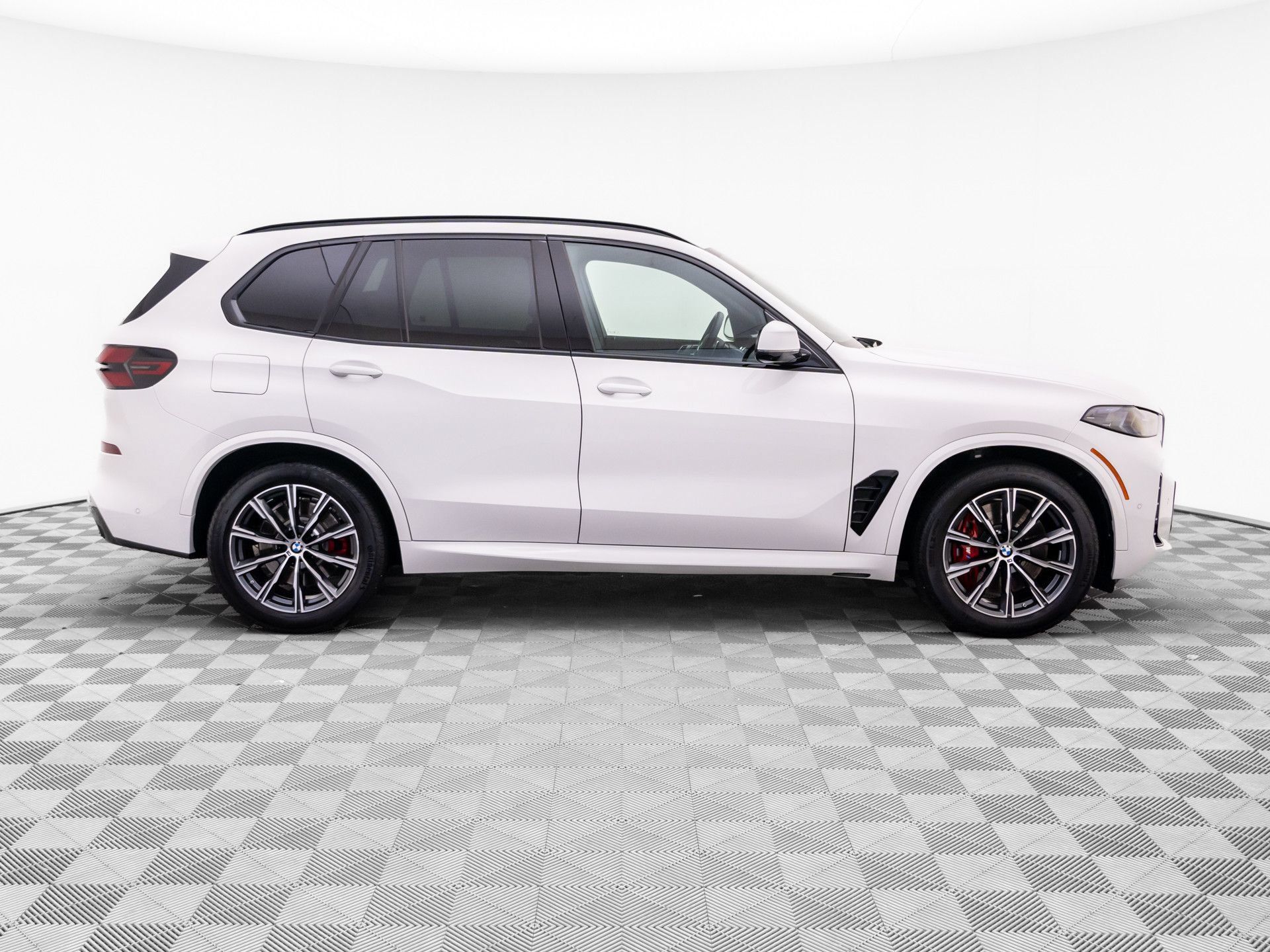 Certified 2026 BMW X5 xDrive50e AWD/4WD image 6