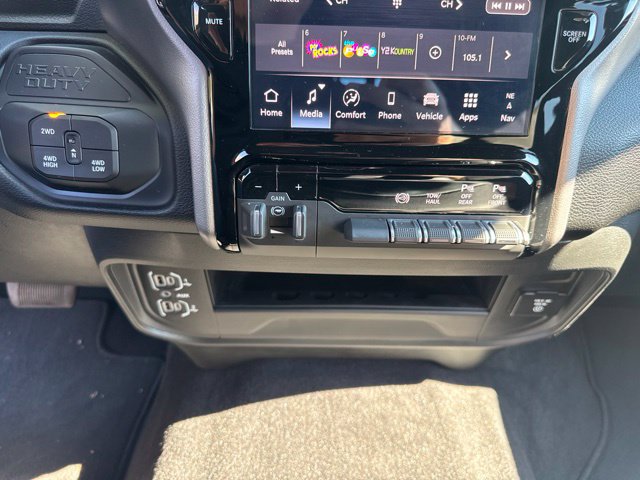 Used 2026 RAM 2500 Laramie AWD/4WD image 20