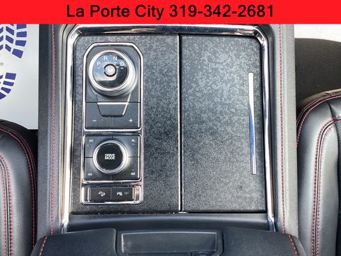 Used 2022 Ford Expedition Limited AWD/4WD image 16