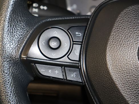 Used 2024 Toyota Corolla LE image 21