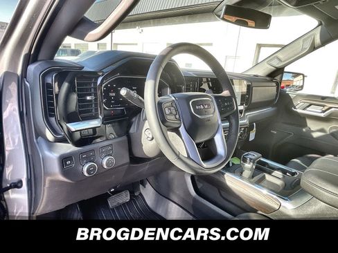 New 2026 GMC Sierra 1500 SLT w/ SLT Premium Plus Package image 9