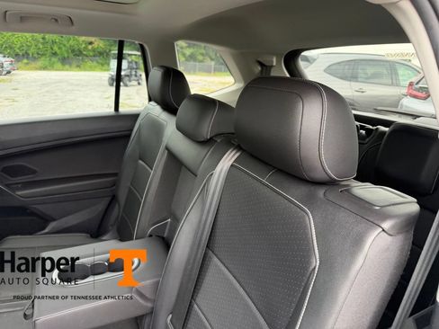Used 2021 Volkswagen Tiguan S FWD image 9