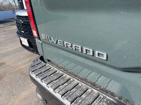 New 2026 Chevrolet Silverado 2500 ZR2 image 11