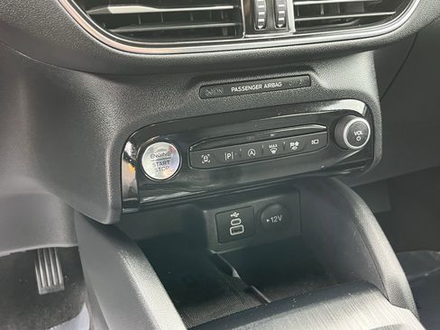 Used 2024 Ford Escape Platinum image 21