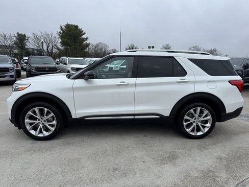 Used 2022 Ford Explorer Platinum w/ Technology Package image 11