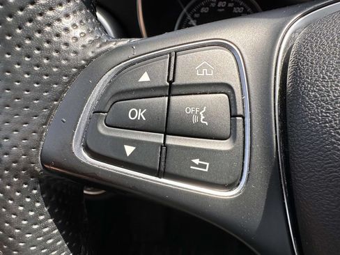 Used 2018 Mercedes-Benz C 300 4MATIC Sedan image 18