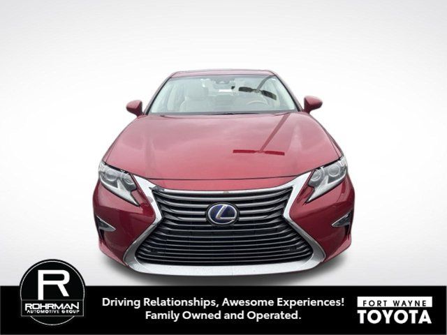 Used 2016 Lexus ES 300h w/ Luxury Package w/Wood Trim FWD image 1