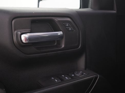 Used 2021 Chevrolet Silverado 1500 Custom AWD/4WD image 22