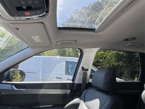Certified 2025 Hyundai Palisade SEL image 14