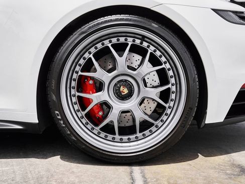 Used 2024 Porsche 911 Carrera 4 GTS AWD/4WD image 19