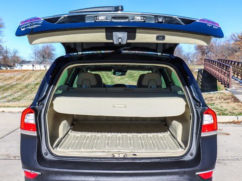 Used 2016 Volvo XC70 T5 Platinum w/ Protection Package image 21