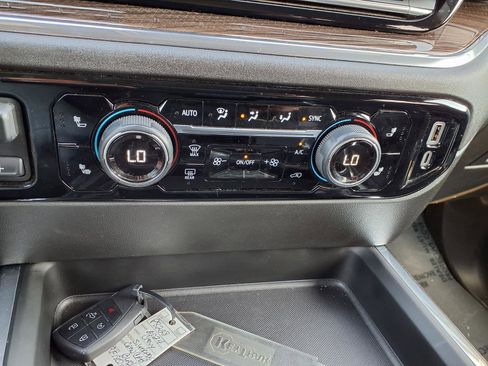 Used 2024 Chevrolet Silverado 3500 LT w/ Safety Package image 7