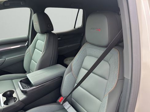 New 2026 GMC Terrain AT4 w/ Convenience Package III image 25