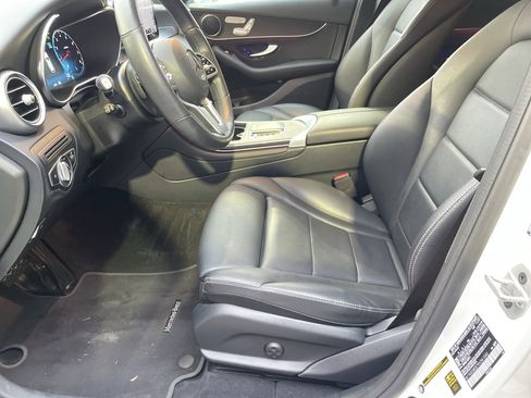 Certified 2022 Mercedes-Benz GLC 300 4MATIC w/ Driver Assistance Package image 21