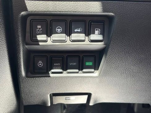 Used 2019 Nissan Rogue SL w/ Premium Package AWD/4WD image 35
