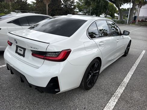 Used 2023 BMW 330i Sedan w/ M Sport Package RWD image 2