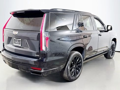 Used 2021 Cadillac Escalade Sport Platinum RWD image 4
