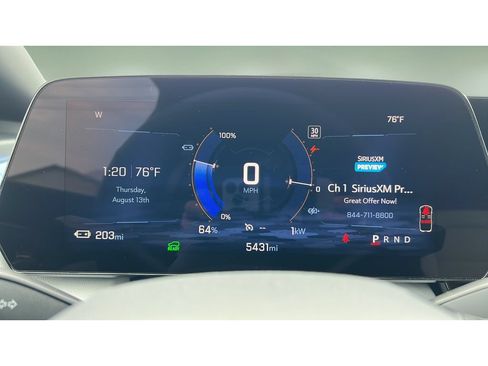 Certified 2025 Chevrolet Equinox EV LT FWD image 15