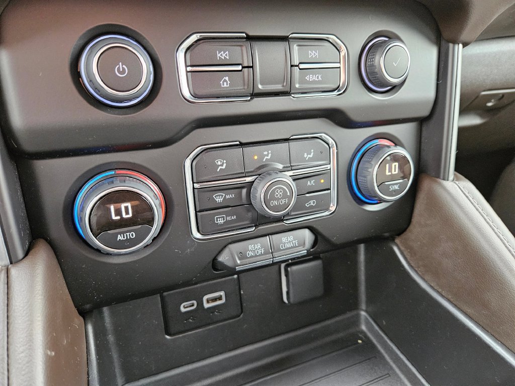 Used 2023 Chevrolet Tahoe LS AWD/4WD image 31