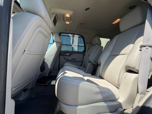 Used 2013 Chevrolet Tahoe LTZ AWD/4WD image 9