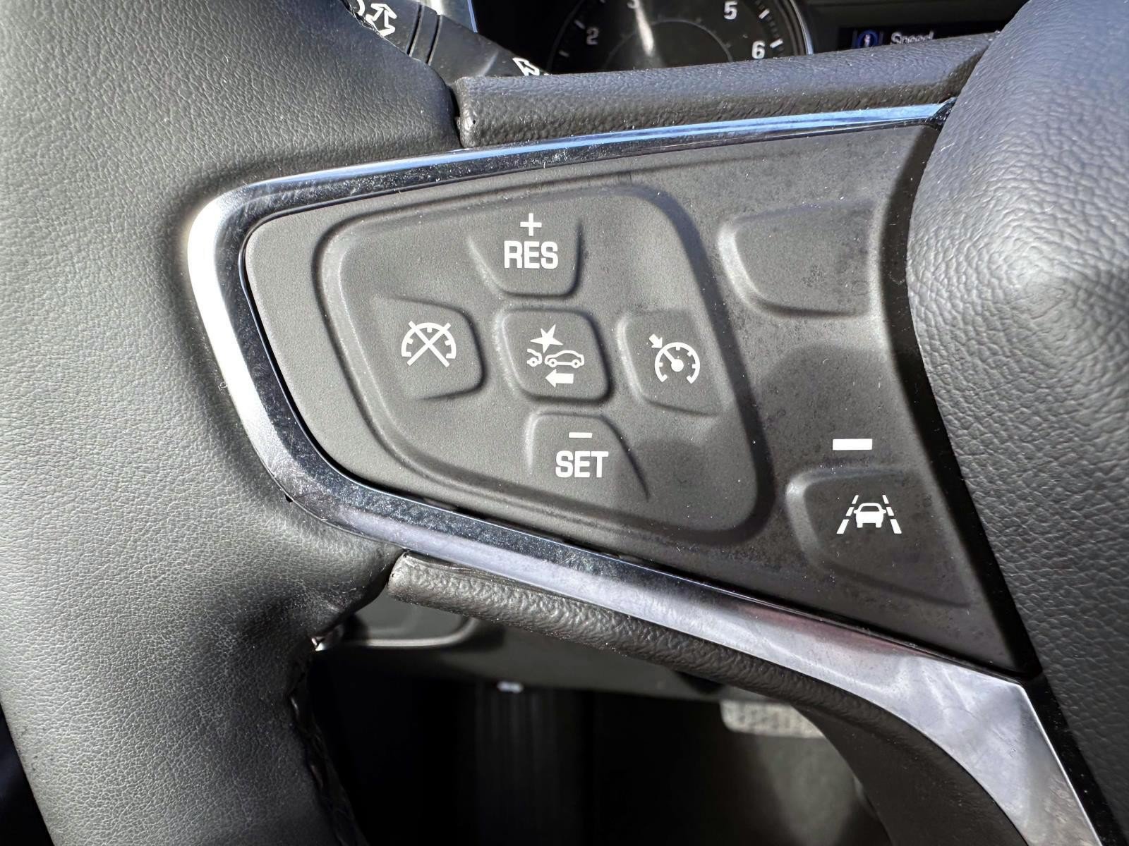 Used 2024 Chevrolet Equinox LT AWD/4WD image 16