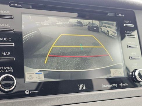 Used 2020 Toyota Sienna Limited FWD image 29