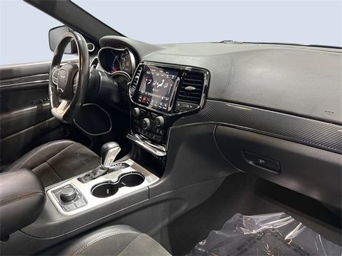 Used 2020 Jeep Grand Cherokee SRT image 12