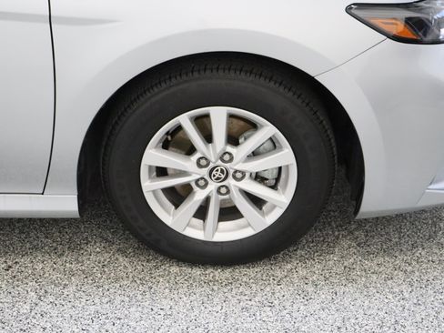 Certified 2025 Toyota Camry LE FWD image 5