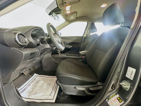 Used 2023 Nissan Kicks SV FWD image 13