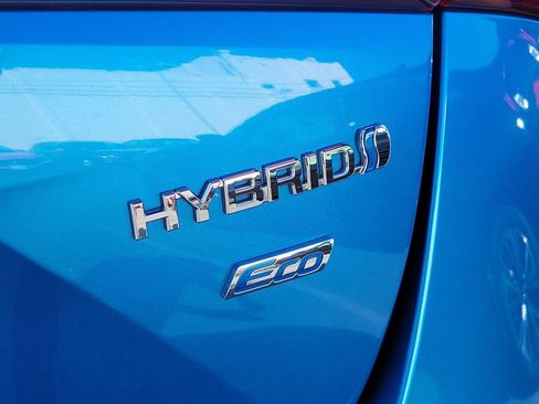 Used 2022 Toyota Prius L Eco image 8