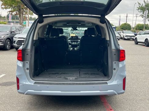 Used 2025 Honda Odyssey Touring image 12