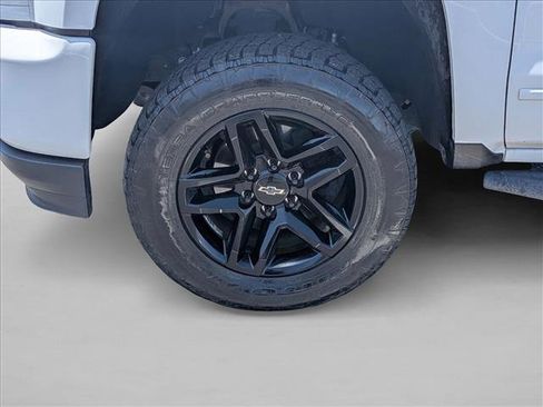 Used 2018 Chevrolet Silverado 1500 LT w/ All Star Edition AWD/4WD image 15
