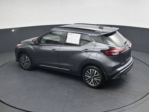 Used 2023 Nissan Kicks SR w/ SR Premium Package FWD image 40