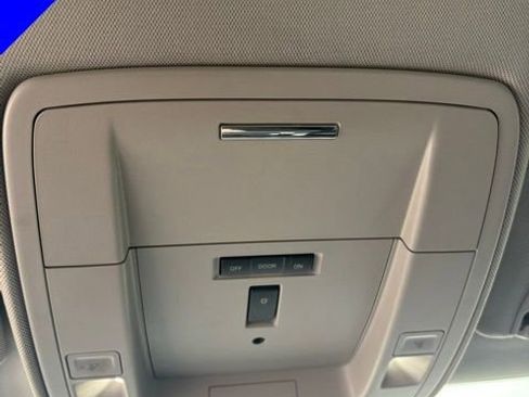 Used 2018 GMC Sierra 3500 Denali w/ Duramax Plus Package image 18