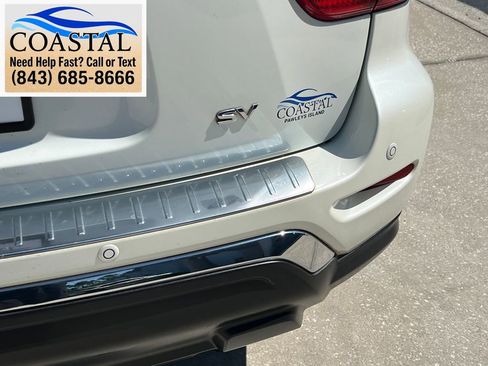 Used 2017 Nissan Pathfinder SV FWD image 27