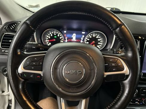 Used 2020 Jeep Compass Limited AWD/4WD image 11