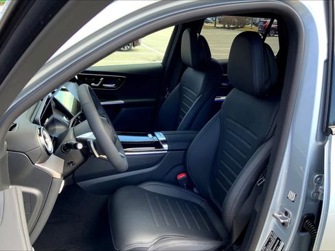 Certified 2025 Mercedes-Benz GLC 300 4MATIC image 11