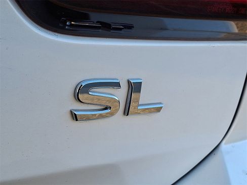 Used 2024 Nissan Armada SL w/ Captain's Chairs Package image 34