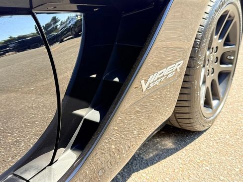 Used 2006 Dodge Viper SRT-10 RWD image 32